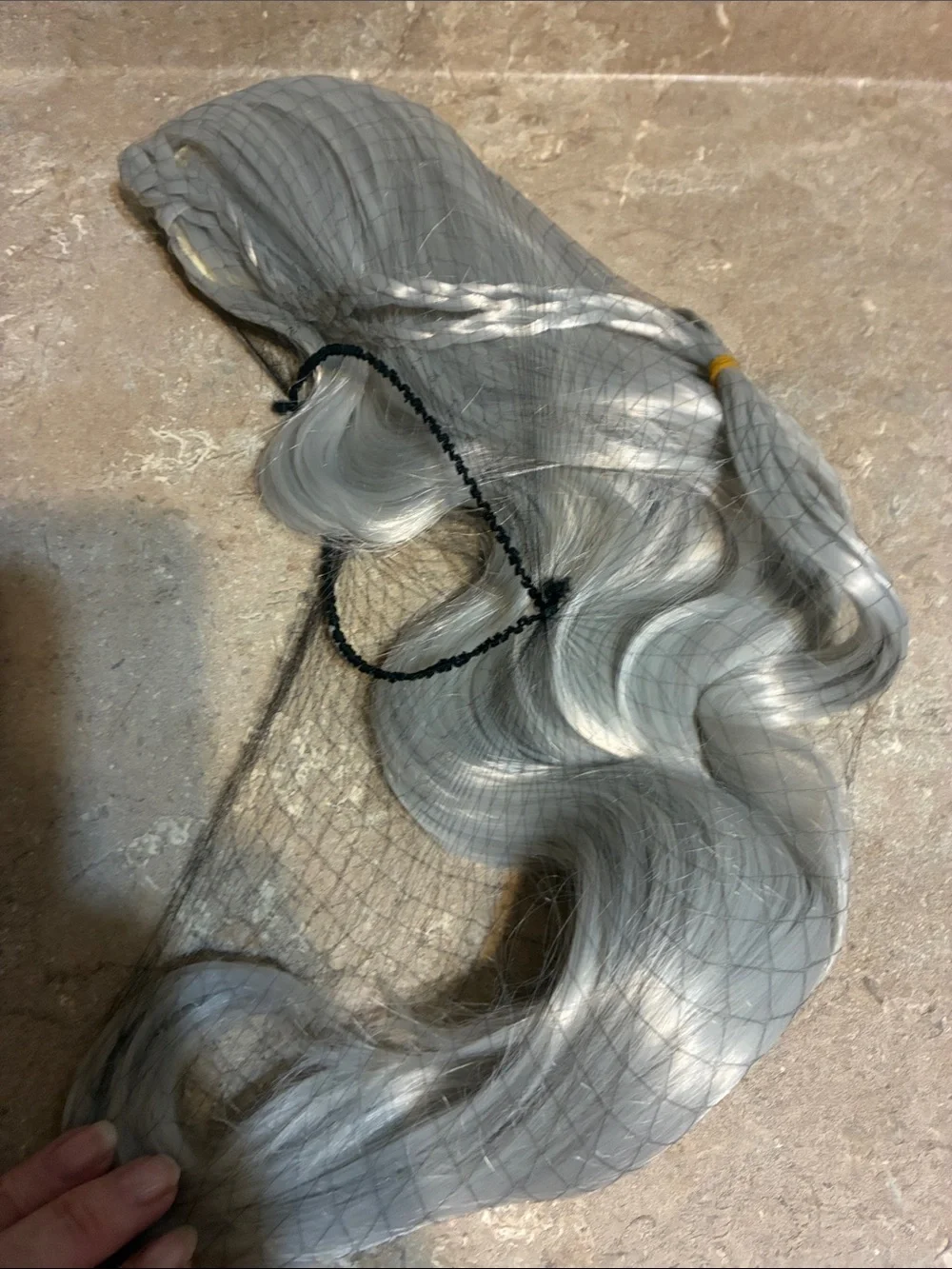 Source Unknown Silver Gray Wavy Synthetic Hairpiece